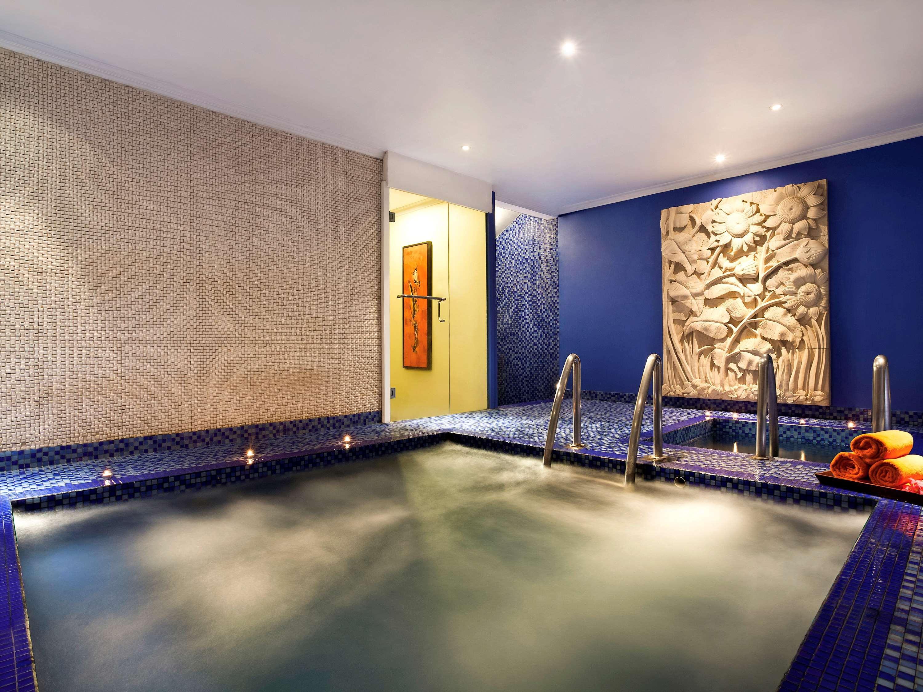 Novotel Solo Ngoại thất bức ảnh