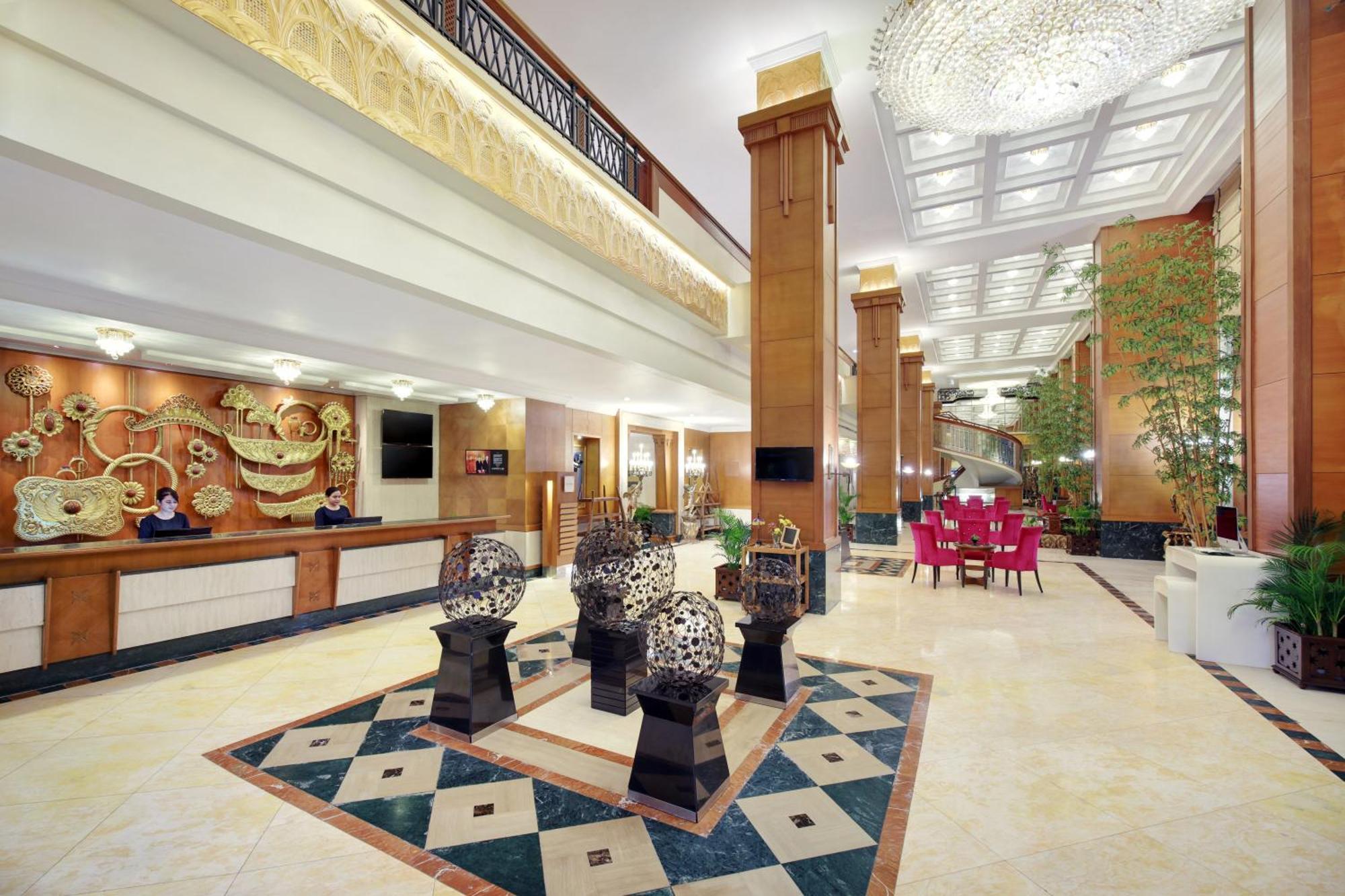 Novotel Solo Ngoại thất bức ảnh