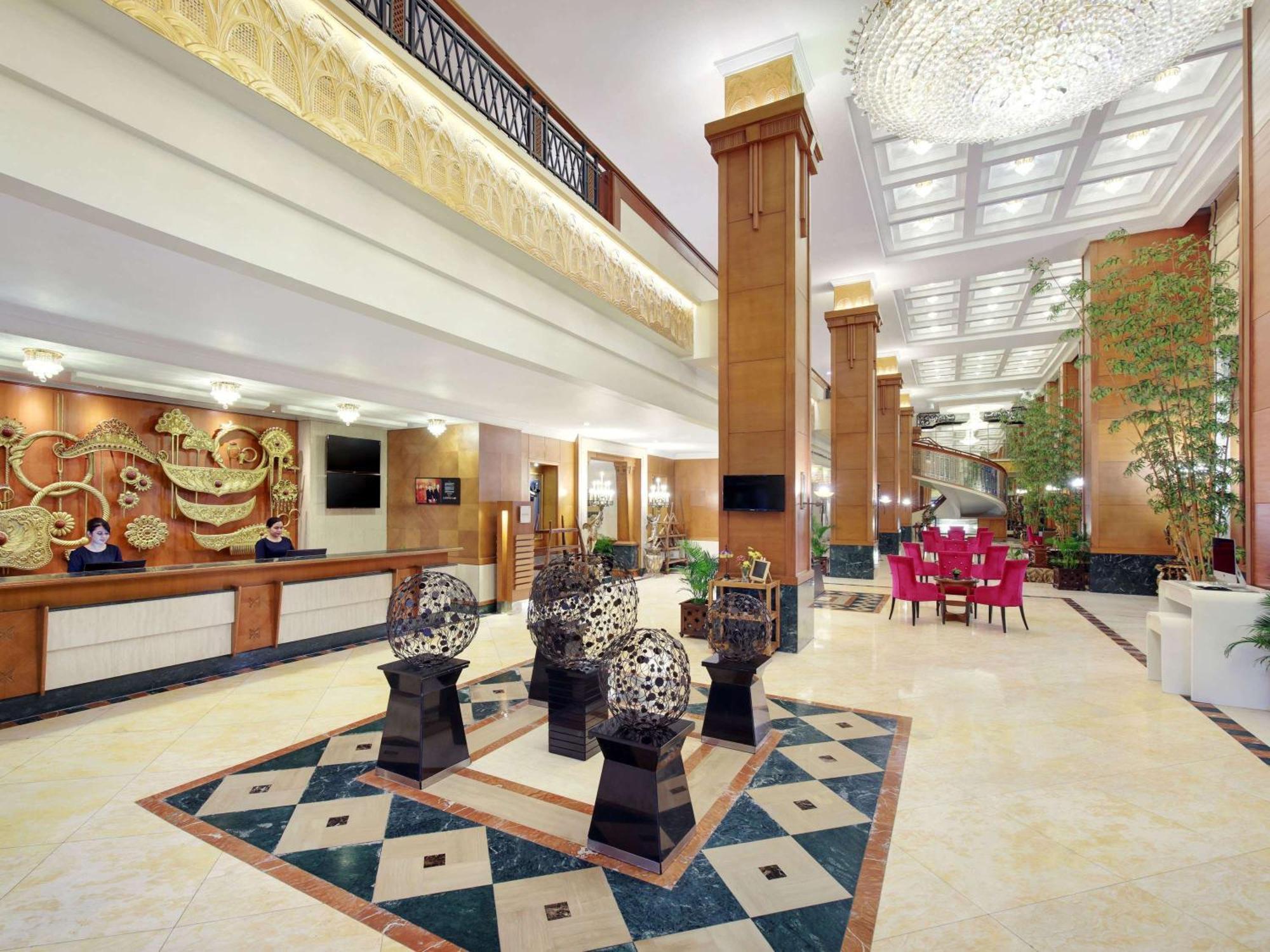Novotel Solo Ngoại thất bức ảnh