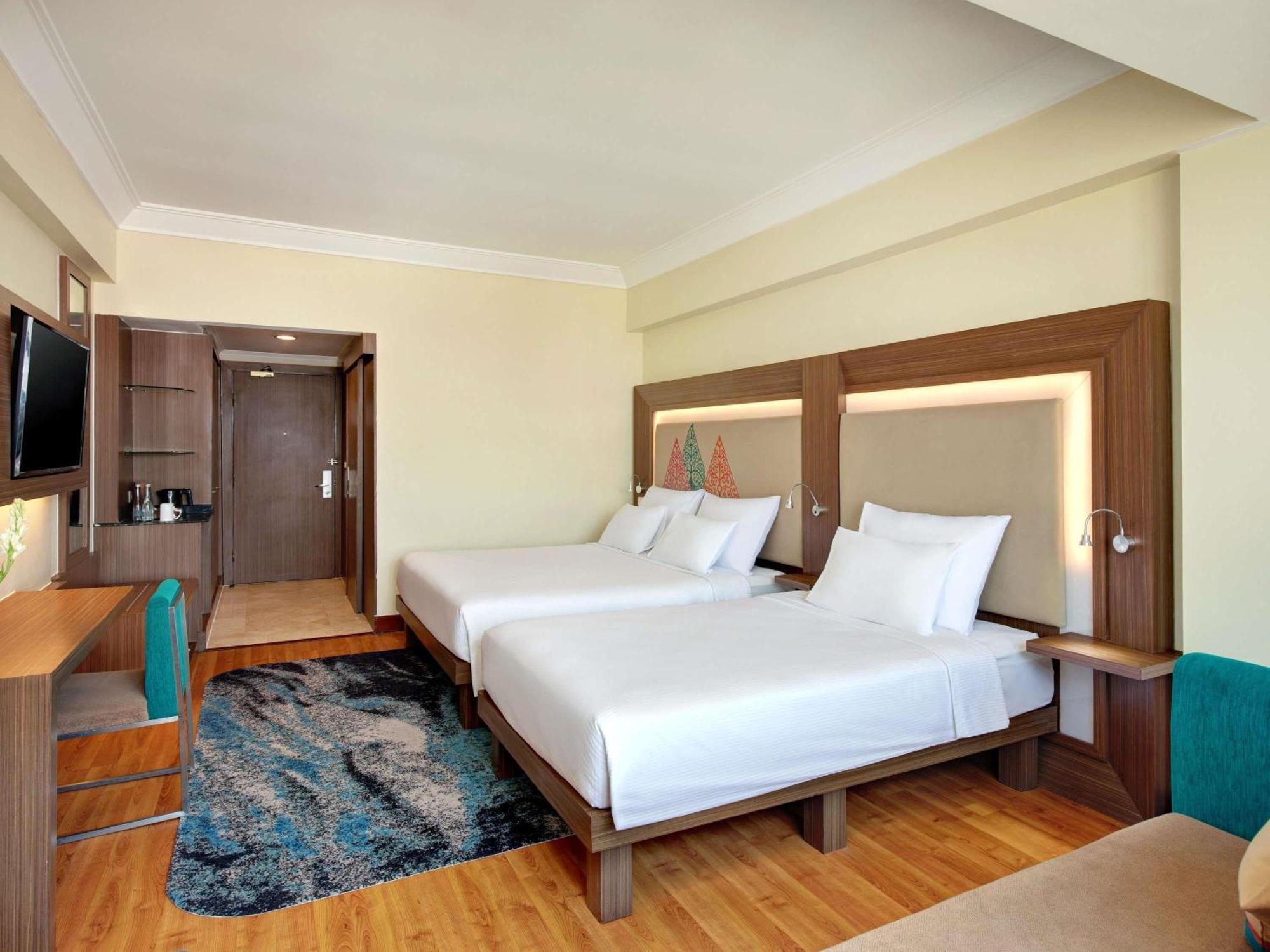 Novotel Solo Ngoại thất bức ảnh