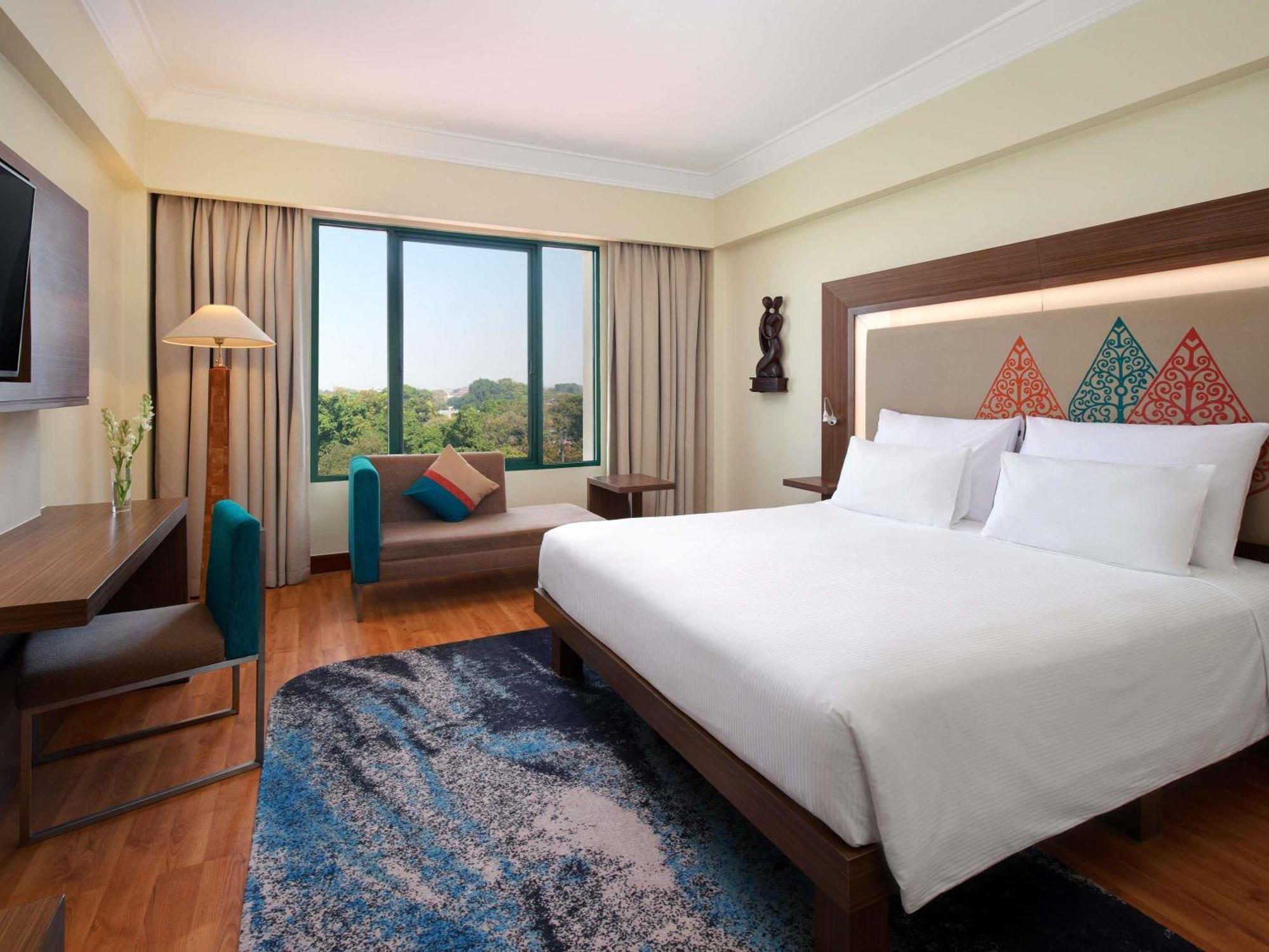Novotel Solo Ngoại thất bức ảnh