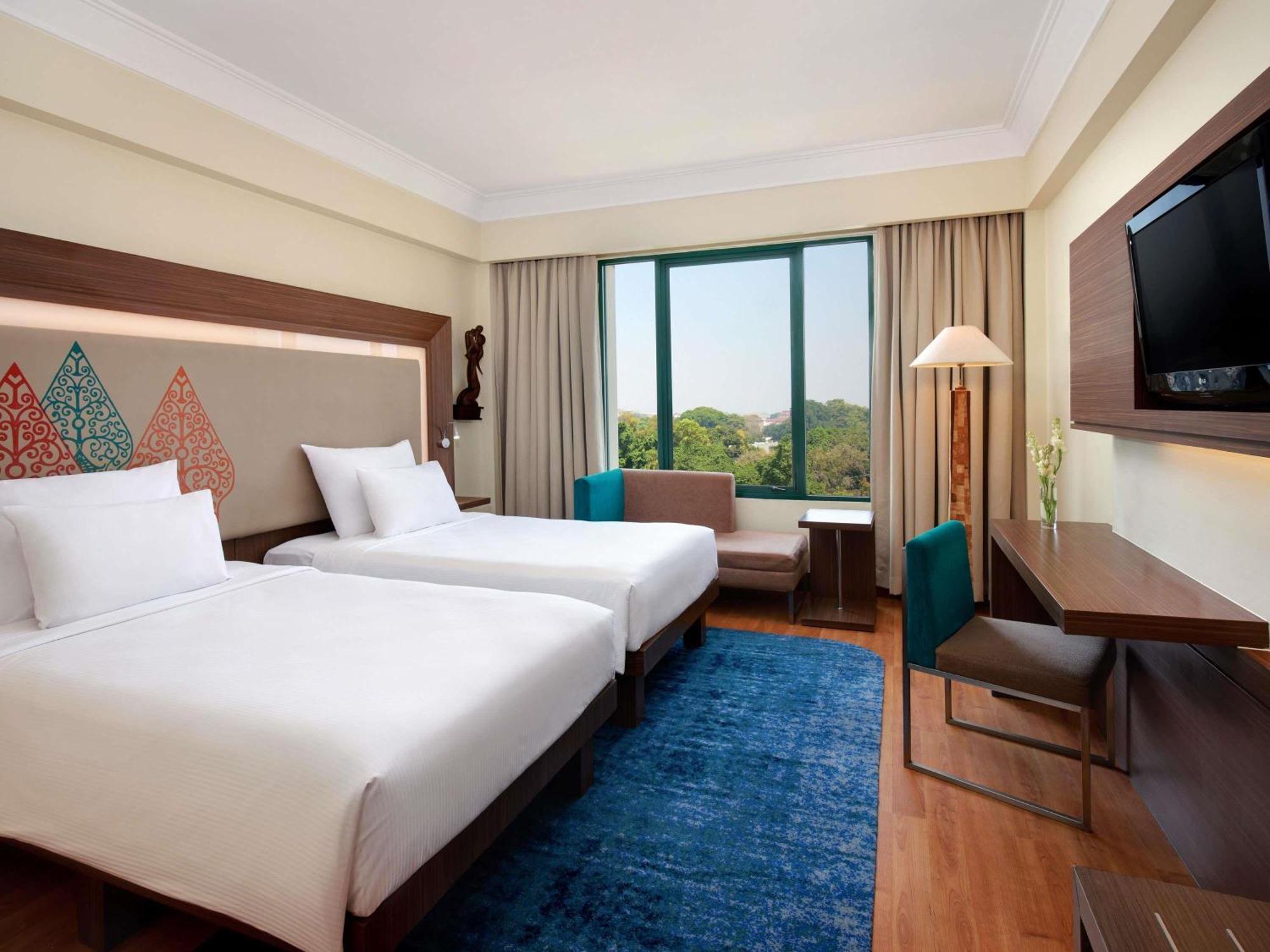 Novotel Solo Ngoại thất bức ảnh